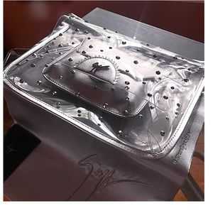 giuseppe zanotti •NEW• clear/jewel & pink clutch